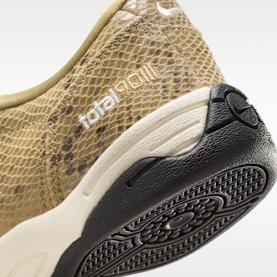 Nike Total 90 SE Women's Shoes