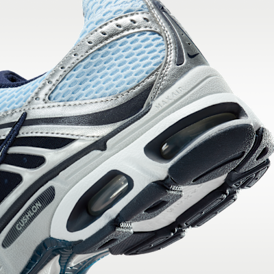 Γυναικεία παπούτσια Nike Air Max Moto 2K με ανακλαστικές πινελιές