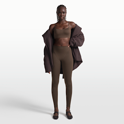 NikeSKIMS Matte Contour Cami-bh til kvinder