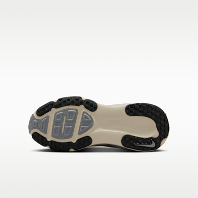 Nike Vomero 18 Older Kids' Road Running Shoes