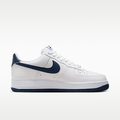 รองเท้าผู้ชาย Nike Air Force 1 '07