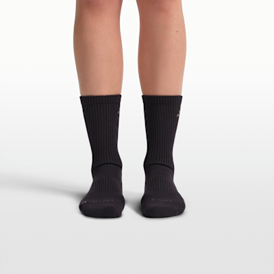 NikeSKIMS Women's Dri-FIT Pilates Grip Crew Socks (1 Pair)