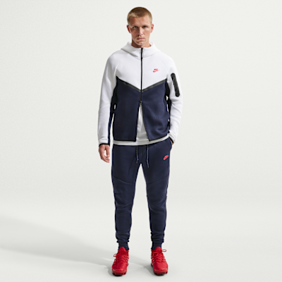 Nike Tech Fleece Erkek Jogger'ı