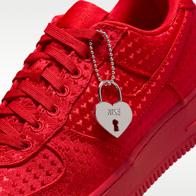 Tenis para mujer Air Force 1 '07 SE "Valentine's Day"