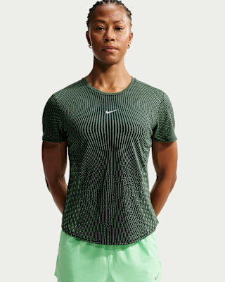 Женские шорты Nike Swift Aero-FIT Short-Sleeve Top для бега