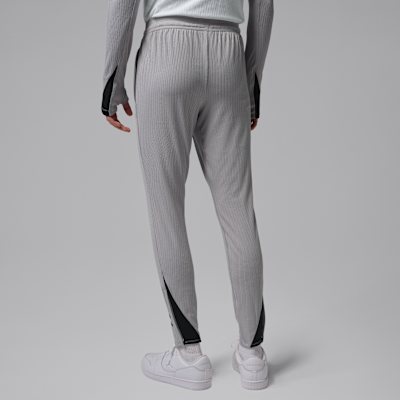 Nike Paris Saint-Germain Strike Elite Dördüncü Jordan Dri-FIT ADV Erkek Futbol Eşofman Altı görsel 2