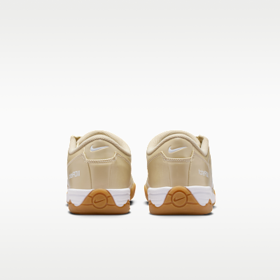 Nike Total 90 Erkek Ayakkabısı