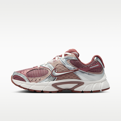 Nike V5 RNR damesschoenen met accenten met reflecterend design