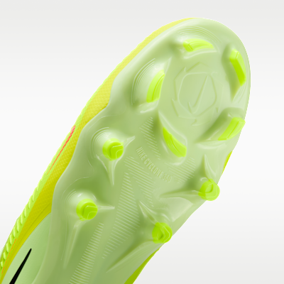 Nike Phantom 6 Low Pro Firm-Ground Football Boot