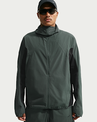 Мужские  Nike Tech Helios Dri-FIT Long-Sleeve Shell