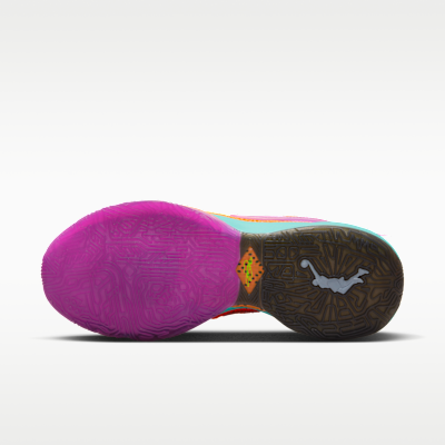 LeBron XX EP Basketball Shoes