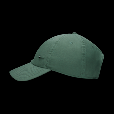Nike Dri-FIT Club Unstructured Metal Swoosh Cap