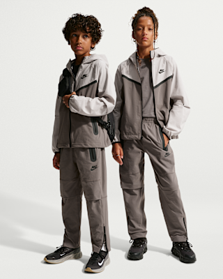 Детские  Nike Tech Big Kids' (Boys') Woven Pants
