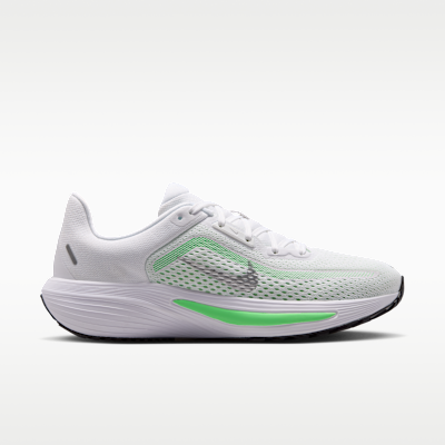 Nike Quest 7 Kadın Yol Koşu Ayakkabısı görsel 3