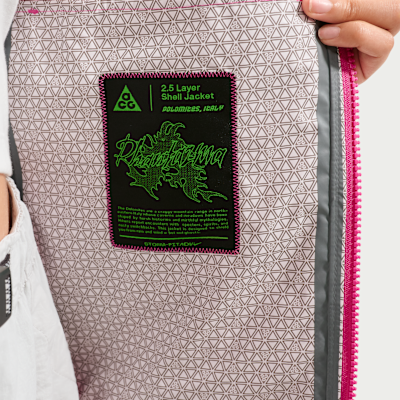 Куртка женская ACG Fantasma Storm-FIT ADV Jacket