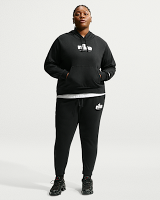 Женские  Nike Sportswear Club Fleece Graphic Mid-Rise Pants (Plus Size)