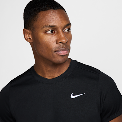 NikeCourt Victory Dri-FIT Erkek Tenis Üstü görsel 3