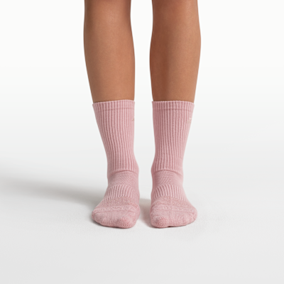 NikeSKIMS Women's Dri-FIT Pilates Grip Crew Socks (1 Pair)