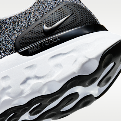 Nike Phantom Run 2 Men's Road Running Shoes