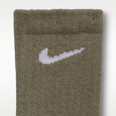 Nike Dri-FIT Performance Basics Little Kids' Crew Socks (6 Pairs)