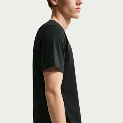 Nike Sportswear Erkek Tişörtü görsel 2