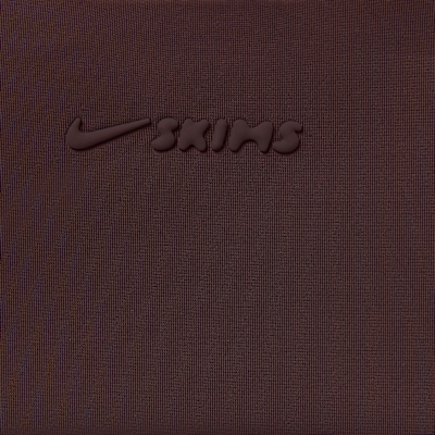 Brassière à encolure dégagée NikeSKIMS Shine pour femme