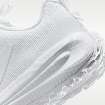 Nike Cross Turf Big Kids' Shoes