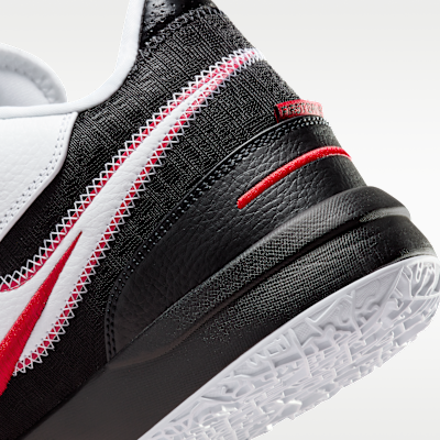 レブロン NXXT Gen AMPD バスケットボールシューズ