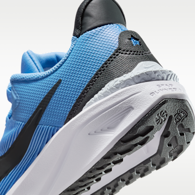 รองเท้าวิ่งโร้ดรันนิ่งเด็กโต Nike Star Runner 4