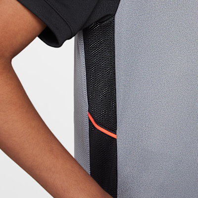 Nike Academy Older Kids' Dri-FIT Football Top