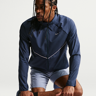 Nike Miler Repel UV Korumalı Erkek Koşu Ceketi görsel 3