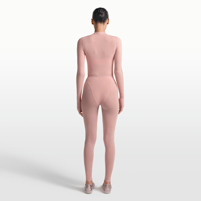 NikeSKIMS Weightless Layers Women's Mock-Neck Long-Sleeve Top