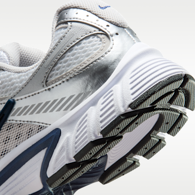 Nike V5 RNR Women's Shoes with Reflective Accents