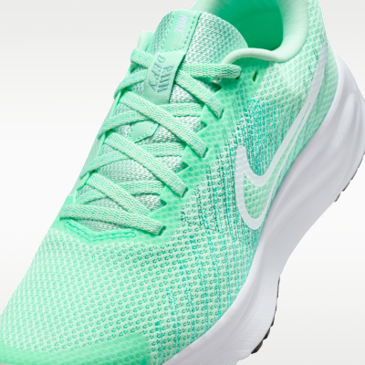Tenis de correr en pavimento para mujer Nike Run Defy