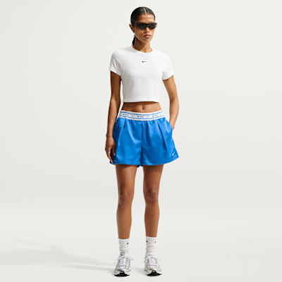 Nike Sportswear Bol Kesimli Normal Belli Saten Kadın Şortu