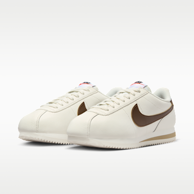รองเท้าผู้หญิง Nike Cortez Leather