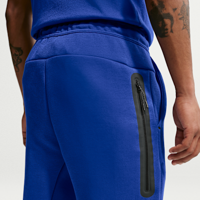 Nike Paris Saint-Germain Tech Fleece Nike Erkek Futbol Jogger'ı görsel 3