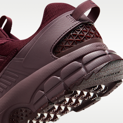 Nike Zoom Vomero Roam 女款冬季鞋款