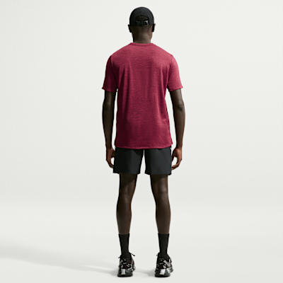 Nike Miler Dri-FIT Kısa Kollu Erkek Koşu Üstü görsel 5