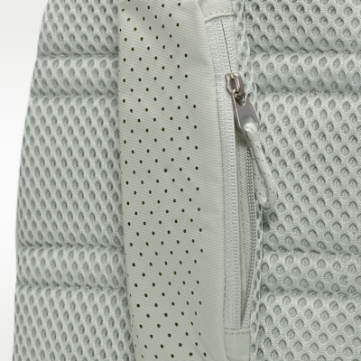 Nike Sportswear Essentials Sling Bag (8L)