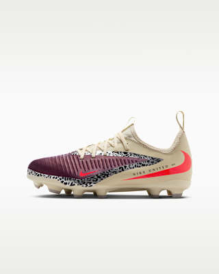 Детские  Nike United Jr. Phantom 6 Low Academy Big Kids' Multi-Ground Soccer Cleats