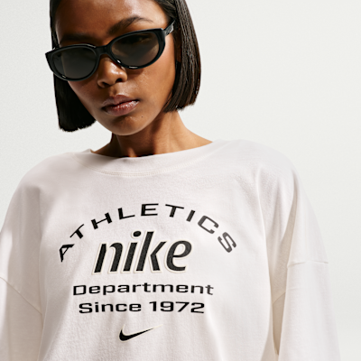 Nike Sportswear Bol Kadın Tişörtü görsel 3