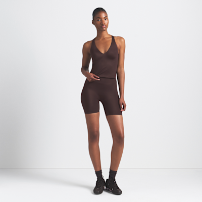 NikeSKIMS Shine V-ringad topp för kvinnor