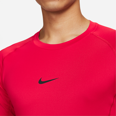 Nike Pro Dri-FIT Sıkı Kesimli Kısa Kollu Erkek Fitness Üstü görsel 3