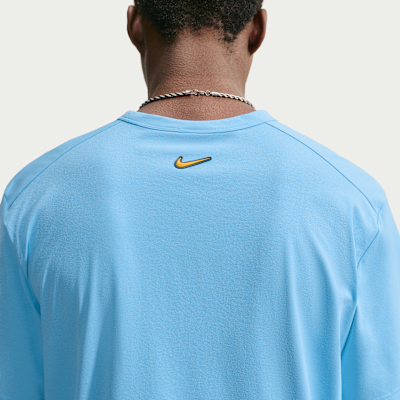 Nike Sportswear Erkek Tişörtü görsel 2