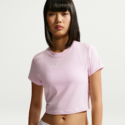 Nike Sportswear Chill Knit Crop Tarzı Kadın Tişörtü