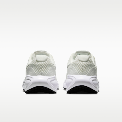 Nike Revolution 8 Kadın Yol Koşu Ayakkabısı görsel 6