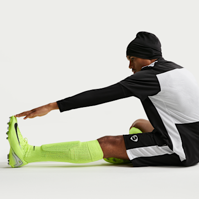 Nike Academy+ Dri-FIT Erkek Futbol Şortu görsel 4