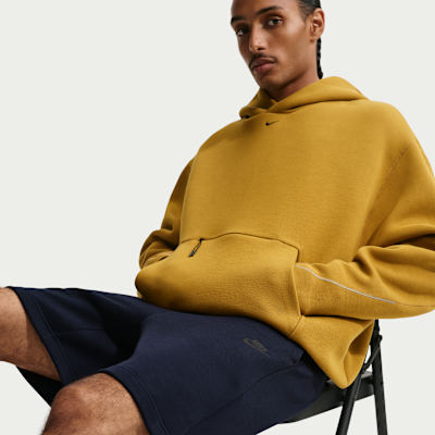 Nike Tech Fleece Erkek Şortu görsel 4