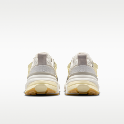 ナイキ V2K ラン ウィメンズシューズ